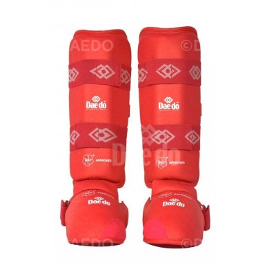 CANILLERA CON EMPEINERA KARATE DAEDO WKF ROJA